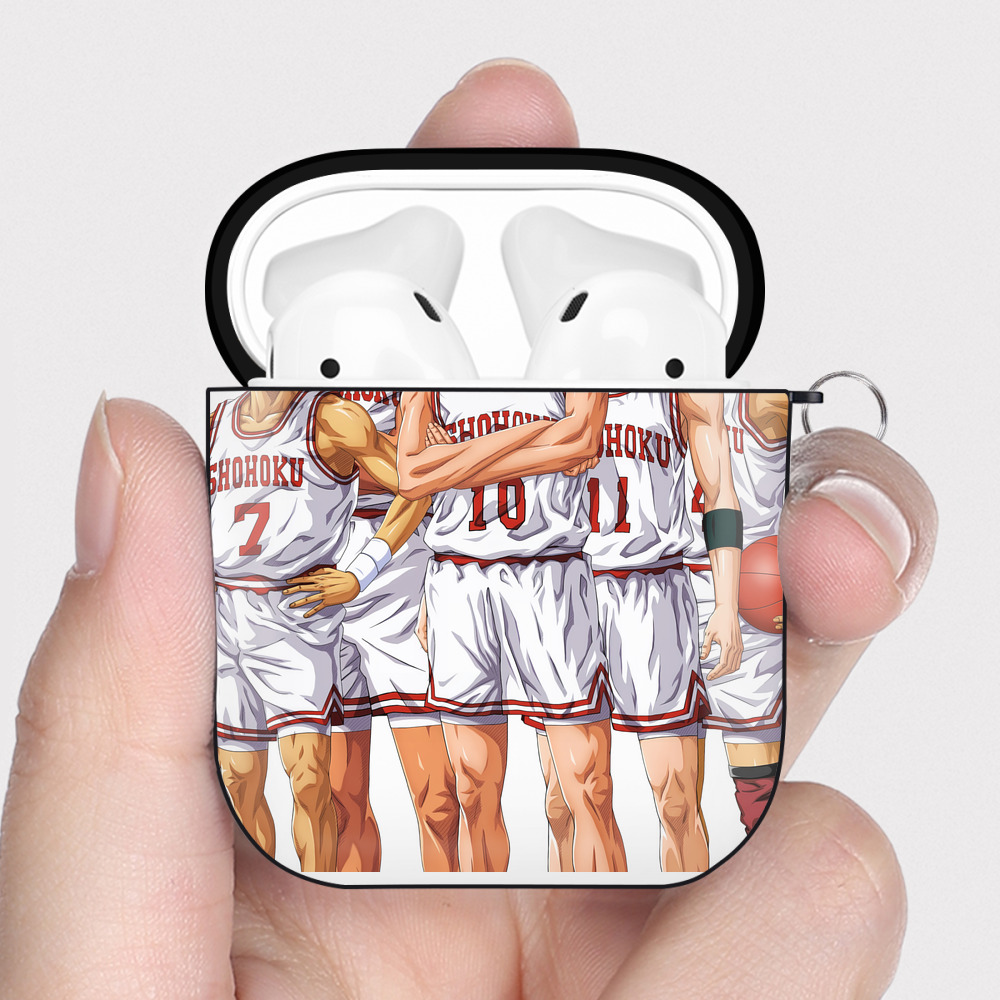 （画像用） SLAM DUNK／スラムダンク AirPods 第2世代保護ケース ハードシェル ブラック 耐衝撃・防指紋・カラビナ付き