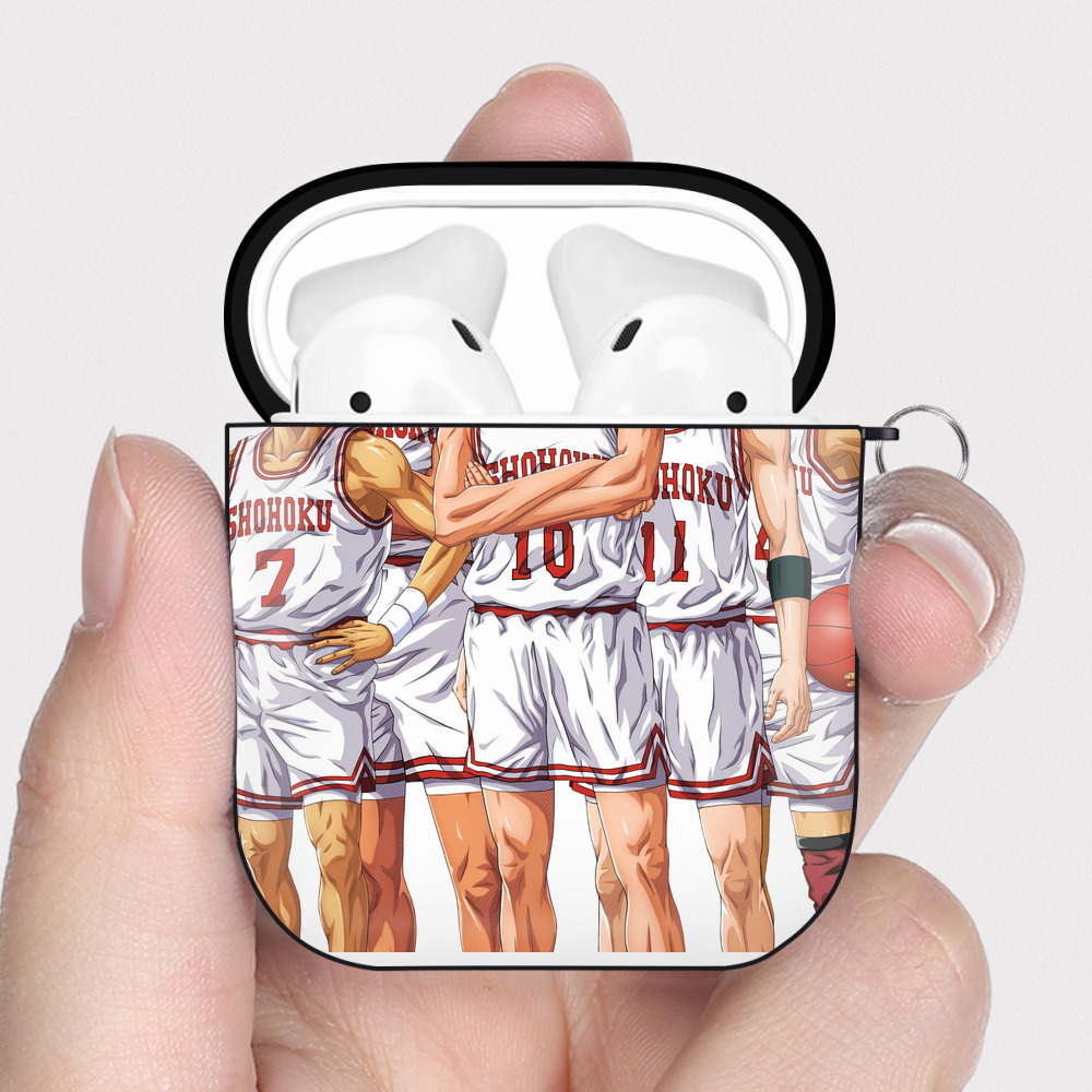 （画像用） SLAM DUNK／スラムダンク AirPods 第2世代保護ケース ハードシェル ブラック 耐衝撃・防指紋・カラビナ付き