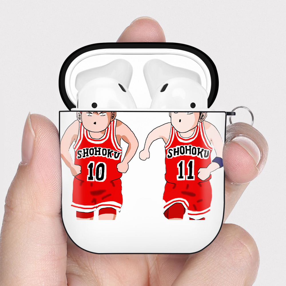 （画像用） SLAM DUNK／スラムダンク AirPods 第2世代保護ケース ハードシェル ブラック 耐衝撃・防指紋・カラビナ付き