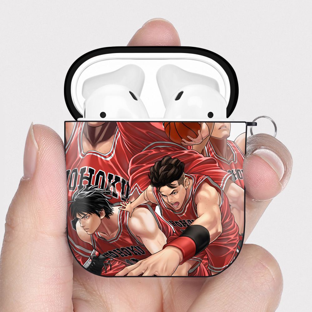 （画像用） SLAM DUNK／スラムダンク AirPods 第2世代保護ケース ハードシェル ブラック 耐衝撃・防指紋・カラビナ付き