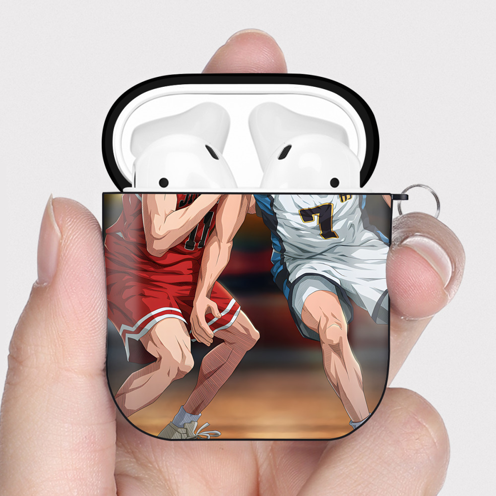 （画像用） SLAM DUNK／スラムダンク AirPods 第2世代保護ケース ハードシェル ブラック 耐衝撃・防指紋・カラビナ付き