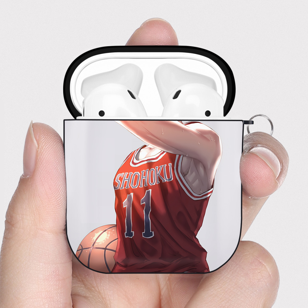 （画像用） SLAM DUNK／スラムダンク AirPods 第2世代保護ケース ハードシェル ブラック 耐衝撃・防指紋・カラビナ付き